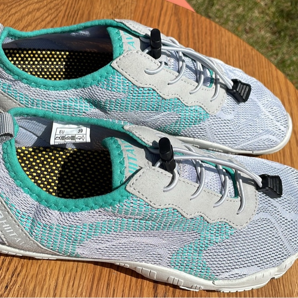 HIITAVE Gray and Teal Athletic Shoes